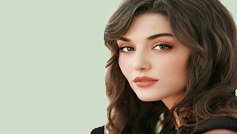 Eyecare : ऐन लग्नाच्या सिझनमध्ये डोळ्यांभोवतीची काळी वर्तुळे व सुजलेल्या डोळ्यांपासून मुक्त होण्यासाठी फॉलो करा ‘या’ टिप्स