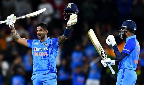 Suryakumar Yadav Century: ‘सूर्या’ने पाडला धावांचा पाऊस! किवी गोलंदाजांची धुलाई करत ठोकले तुफनी शतक (Video)