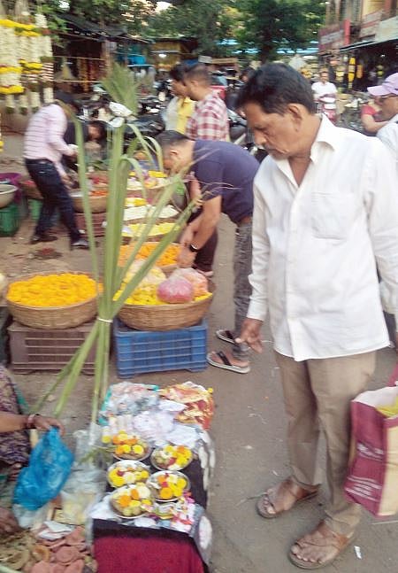 पिंपरी : तुळशी विवाहास प्रारंभ; साहित्य खरेदीस गर्दी
