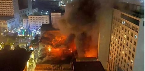 Cambodia : कंबोडियातील हॉटेलमध्ये भीषण आग, १० जणांचा होरपळून मृत्यू, 30 हून अधिक जखमी