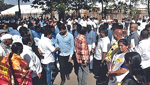 मजूर फेडरेशन,www.pudhari.news