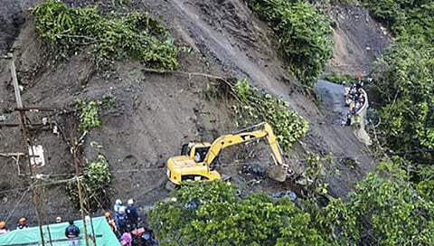 कोलंबियात भूस्खलनाने 34 मृत; मृतांत 8 मुलांचा समावेश