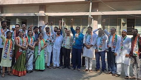 जयंत पाटील यांच्या निलंबन कारवाई विरोधात धुळ्यात राष्ट्रवादीचे आंदोलन