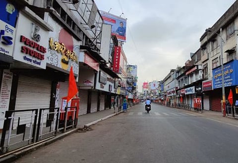 शहरातील बाजारपेठा ठप्प; अडते, व्यापारी, दुकानदार, कामगारांचा पुणे बंदला उत्स्फुर्त प्रतिसाद