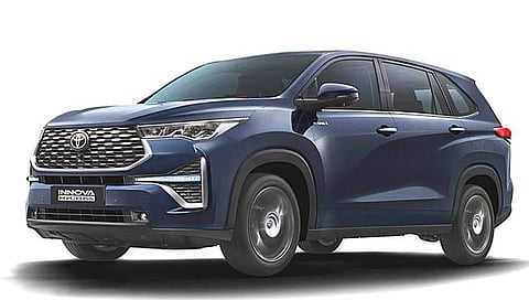 Toyota Hycross : टोयोटाची नवी इनोव्हा हायक्रॉस लॉन्च; जाणून घ्‍या फीचर्स आणि किंमत