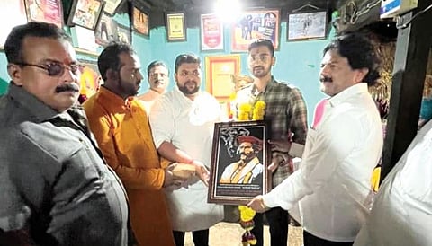 भोर : युवराज शहाजीराजे भोसले यांची येसाजी कंक वाड्यास भेट