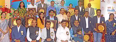 डॉक्टरांच्या अखंड सेवेमुळेच कोविड महामारीवर विजय : माजी मुख्यमंत्री अशोक चव्हाण