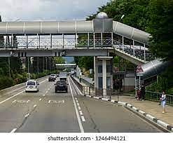 चाकणमध्ये पादचारी पूल उभारणे गरजेचे