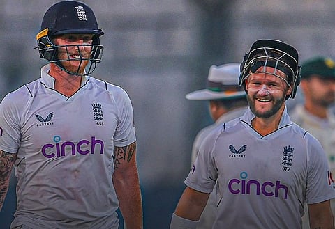 ENG vs PAK : पाकिस्तान होणार भुईसपाट, इंग्लंड विक्रमाच्या उंबरठ्यावर!