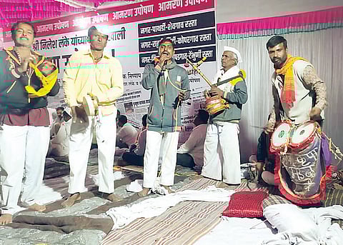 नगर : ना थकणार, ना झुकणार.. न्याय मिळाल्याशिवाय मागे नाही हटणार ! आ . लंके उपोषणाच्या निर्णयावर ठाम