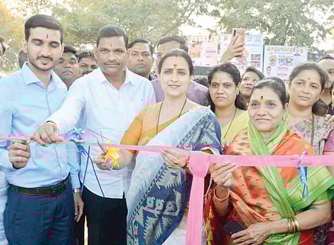 पिंपरी : पवनाथडी जत्रेस सांगवीत सुरुवात