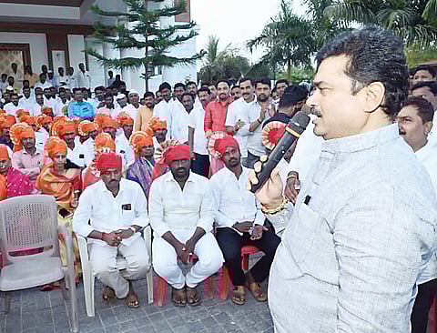 जामखेड : गावांना निधी कमी पडू देणार नाही : आमदार राम शिंदे