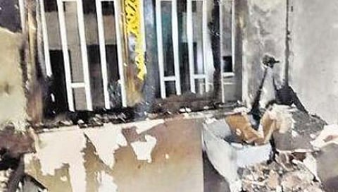 ठाणे : घराला लागलेल्या आगीत आजी-नातीचा होरपळून मृत्यू