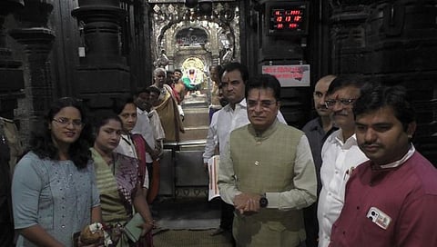 कोल्‍हापूर :  किरीट सोमय्यांनी घेतले अंबाबाईचे दर्शन; म्हणाले, “ज्या मुश्रीफांनी थांबवलं होतं तेच…”