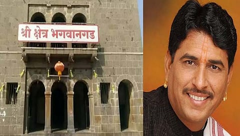 भगवानगड राजकारणमुक्त झाला की, पंकजा मुंडेमुक्त? मुंडे प्रेमींचा थेट सवाल