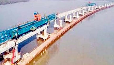 शिवडी-न्हावाशेवा ट्रान्स हार्बर मार्ग होणार नोव्हेंबरला खुला; ३ तासांचा प्रवास येणार १२ मिनटांवर