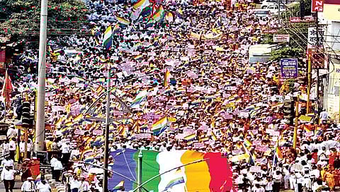 कोल्हापूर : सम्मेद शिखरजीसाठी जैन बांधवांचा विराट मूक मोर्चा