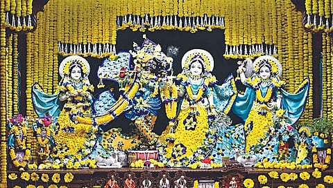 श्री राधा मदनगोपाल मंदिर,www.pudhari.news