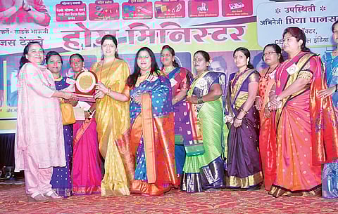 खोर : महिला सक्षमीकरणासाठी नेहमीच कार्यतत्पर; राज्य महिला आयोग अध्यक्षा रूपाली चाकणकर यांचे प्रतिपादन