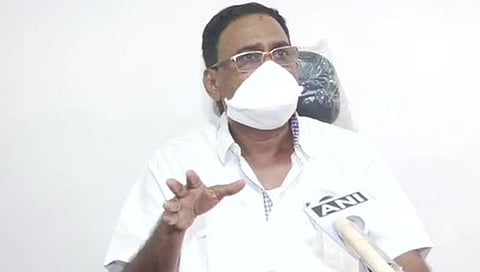 आरोग्यमंत्र्यांवर प्राणघातक हल्ला; ओडिशामध्ये खळबळ