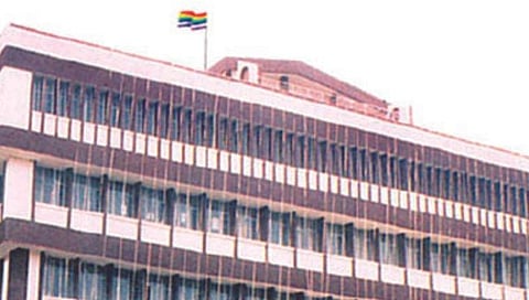 सांगली : नेत्यांच्या कुरघोडीत बँकेची बदनामी