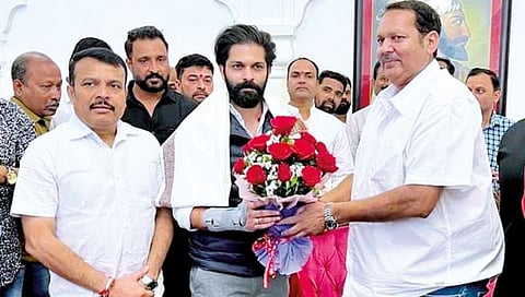 उदयनराजे-राज ठाकरे यांच्यात फोनवर चर्चा