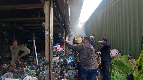 पुणे : मंगळवार पेठेत भीषण आग ; बाजारपेठेतील सहा ते सात दुकानं जाळून खाक