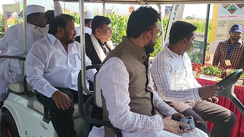 काय ती बारामती, काय ते कृषिप्रदर्शन ! काय पवारांचे नियोजन, माझा शेतकरी एकदम ओक्के, शहाजीबापू पाटील यांची फटकेबाजी