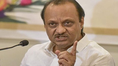 बारामती : चुकीचे वागाल तर कारवाई करु; अजित पवारांचा अधिकाऱ्यांना इशारा