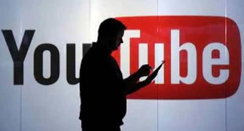 Youtube Channels Ban: 20 लाखांहून अधिक सब्सक्राइबर असलेल्या ‘या’ 6 यूट्यूब चॅनलवर बंदी, केंद्राची कारवाई