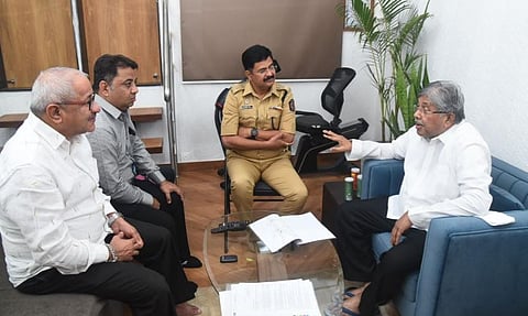 पुणे : विद्यापीठ चौकातील वाहतूक कोंडी सुटणार; पालकमंत्री चंद्रकांतदादा पाटील यांचा पुढाकार