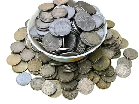 कामशेतमध्ये सुट्या पैशांमुळे व्यापारी-ग्राहकांमध्ये कटकट