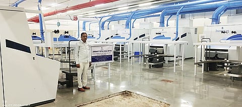 शेवगाव ः  येथे अ‍ॅड. शिवाजीराव काकडे यांनी उभारलेली जनशक्ती टेक्सटाईल मिल.