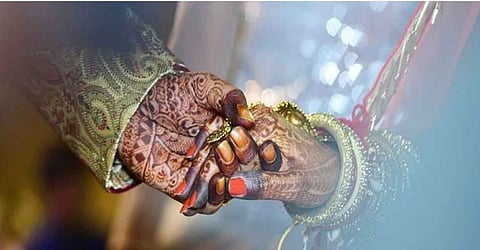 नोकरी करणारी हवी की गृहिणी? नव्‍या सर्वेक्षणात लग्‍नाळूंच्‍या पसंतीचा झाला खुलासा