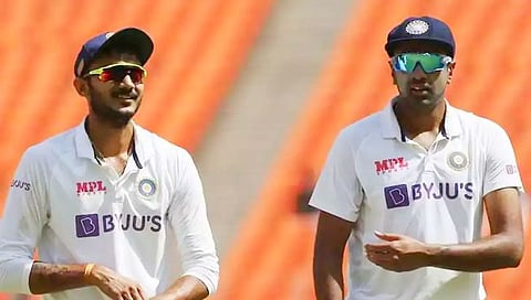 IND vs AUS : अक्षर पटेल-आर. अश्विन फलंदाजीतले तारणहार