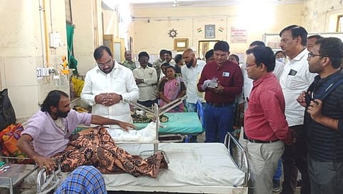 चंद्रपूर : रूग्णांना बाहेरून औषध आणण्यास सांगणे बंद करा : आ. किशोर जोरगेवार