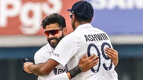Ashwin-Jadeja : अश्विन-जडेजा जोडीच्या निशाण्यावर कुंबळे-भज्जीचा ‘हा’ विक्रम!
