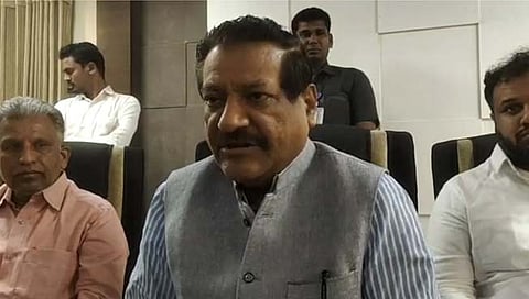 बाळासाहेब थोरातांच्या राजीनाम्याचा विषय पक्षातंर्गत : पृथ्वीराज चव्हाण