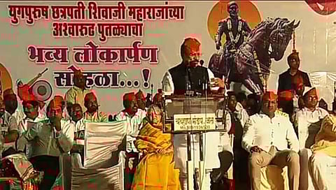 सांगली : जतमध्ये छत्रपती शिवाजी महाराजांच्‍या पुतळ्याचे लोकार्पण