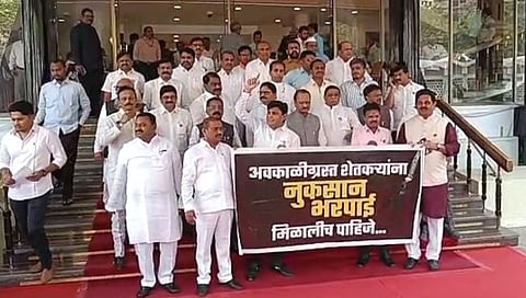 अवकाळीग्रस्त शेतकऱ्यांना नुकसान भरपाई मिळालीच पाहिजे; सातव्यादिवशीही मविआ आमदार आक्रमक