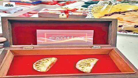 Food : तब्बल 50 हजार रुपयांची ‘एक्झॉटिका गुजिया’! वाचा असं काय आहे खास…