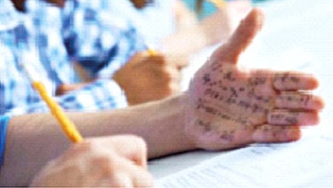 परीक्षा : कॉपीमुक्त अभियानाचे तीनतेरा