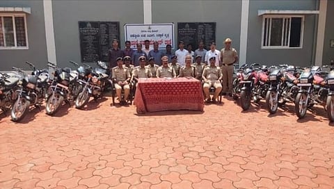 बेळगाव : निपाणीत दुचाकी चोरांना अटक