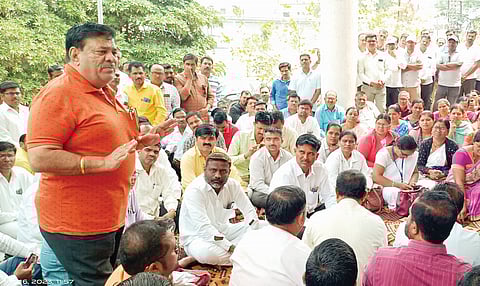 पाथर्डी : मी आमदार झालो, तर पेन्शन घेणार नाही : अ‍ॅड. प्रताप ढाकणे