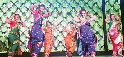 पिंपरी : कलावंतांच्या दिलखेचक अदांवर प्रेक्षक फिदा