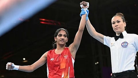 IBA Women’s Boxing World Championships : भारताच्या नीतू घंघासने रचला इतिहास; वर्ल्ड बॉक्सिंग चॅम्पियनशीपमध्ये जिंकले पहिले सुवर्ण