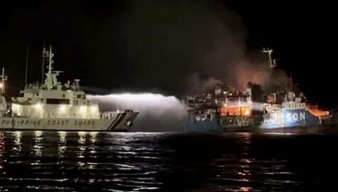 Philippines : फिलिपाइन्समध्ये मोठी दुर्घटना; २५० जणांनी भरलेल्या बोटीला आग, ३१ जणांचा मृत्यू, ७ बेपत्ता