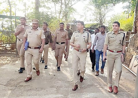 कार्ला यात्रेनिमित्त पोलिस अधीक्षकांनी केली पाहणी