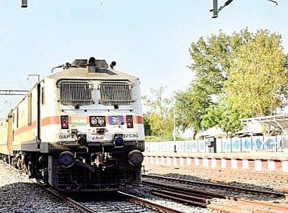 Maharail : पुणे-नाशिक रेल्वेसाठी महारेलचा पुढाकार