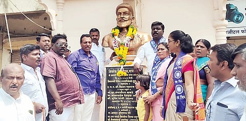 आळंदी : इनाम जमिनींसाठी आंबेडकरी संघटना रस्त्यावर